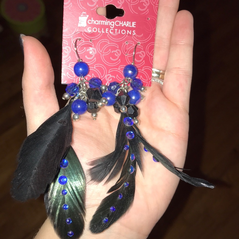 Dangling feather earrings